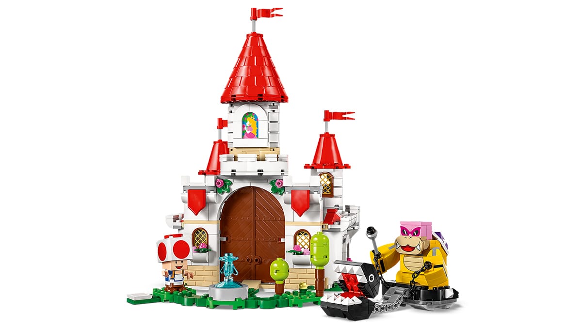 LEGO® Super Mario™ Battle with Roy at Peach’s Castle 2